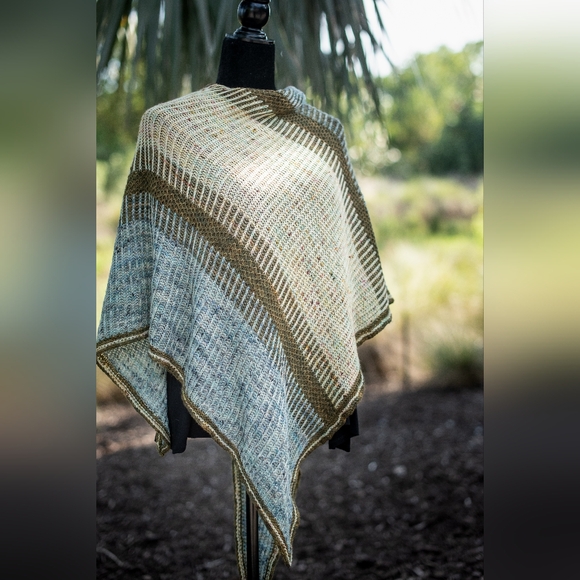 Handcrafted Avantgarde Contemporary Casual Light Wool Blue Brow Yellow Knit Wrap - Picture 2 of 12